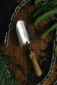 Outils au jardin